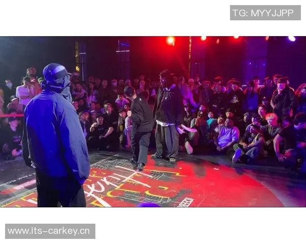 武汉街舞盛宴:深入了解街舞队的热情与节奏之旅 武汉街舞盛宴:深入了解街舞队的热情与节奏之旅