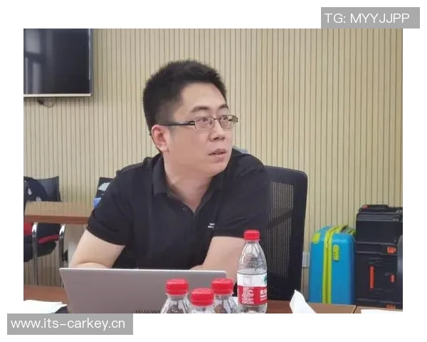 西安街舞队团队协作能力深度对比与分析探讨 西安街舞队团队协作能力深度对比与分析探讨